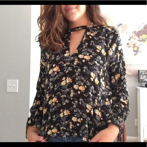 American Eagle long sleeve floral shirt